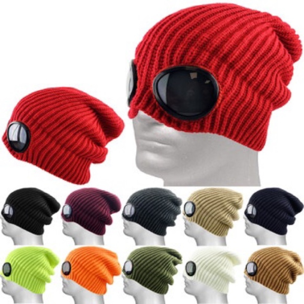 Beanie w/ goggles
